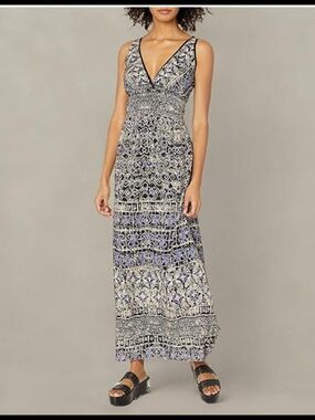 Nwot Angie Sleeveless V-Neck Blue Patterned Maxi Dress- S